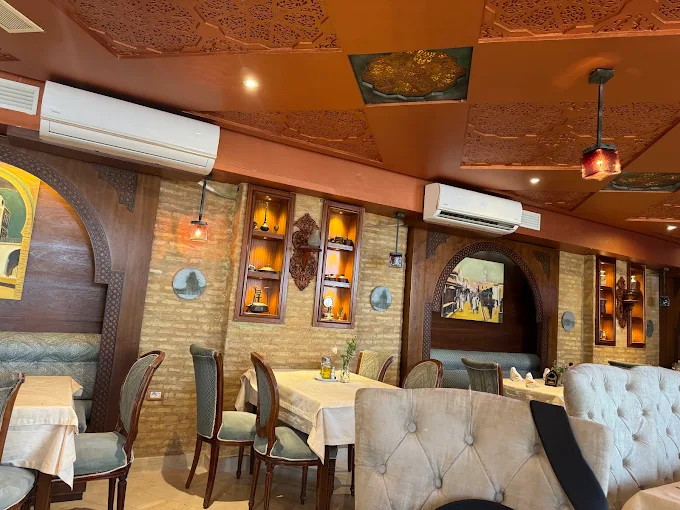 Intérieur du restaurant El Brija